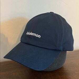 Lululemon Classic Unisex Ball Cap in True Navy